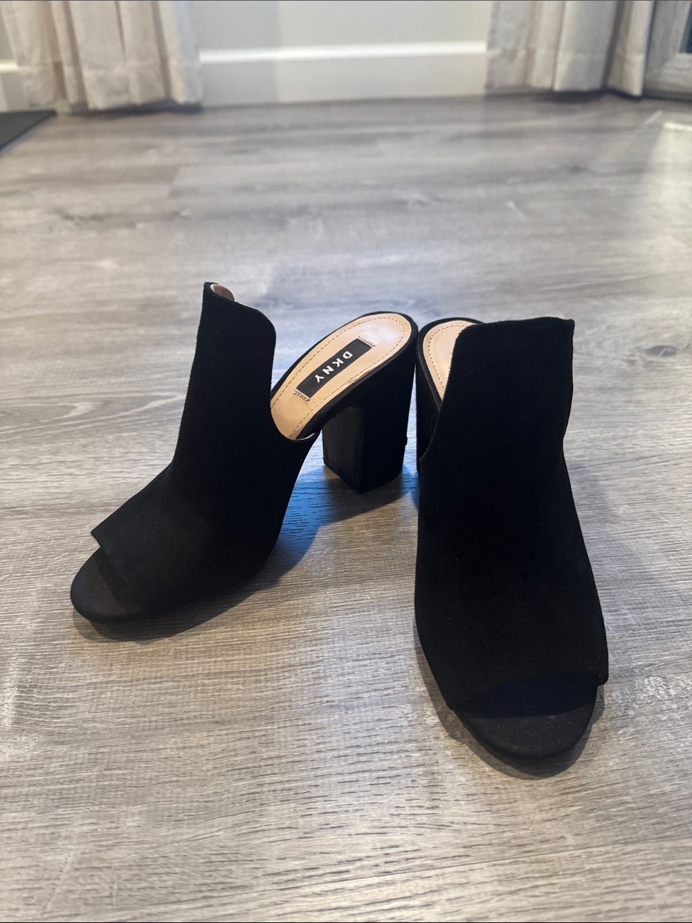 DKNY Black Suede Peep Toe Mule Block Heel Sandals Size 6